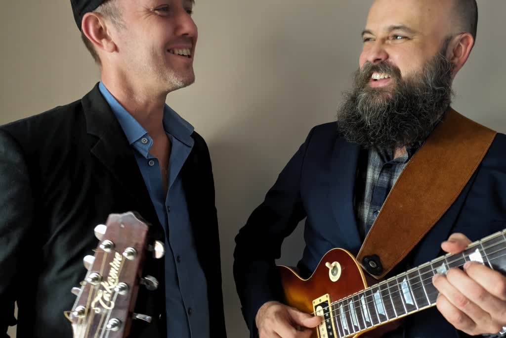 Ben and Seamus, band in Brisbane, photo 2