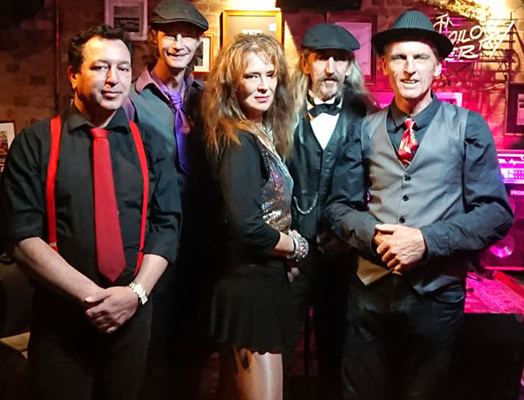 McFarlanes Lantern, blues band in Brisbane
