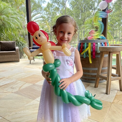 Joy Joe Balloon Twisting, balloon twister in Brisbane, photo 3