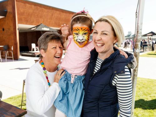 Extremely Face Painting, live in Brisbane
