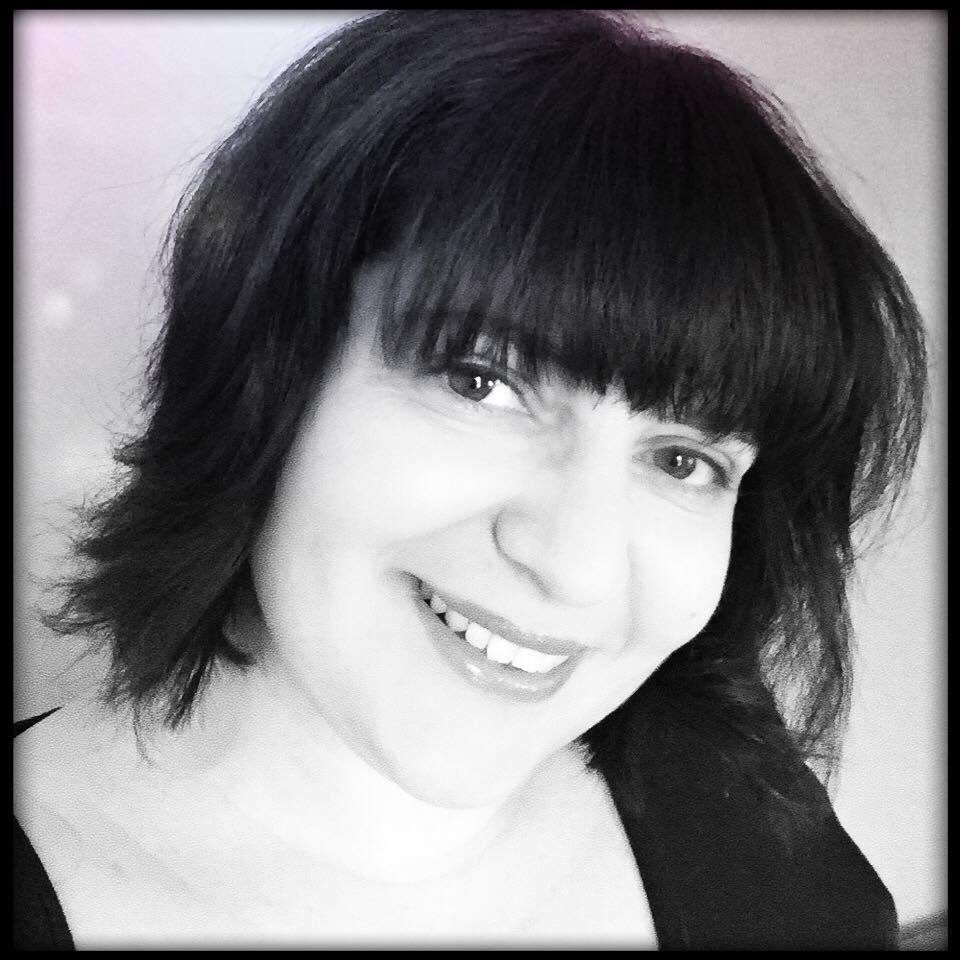 Fiona Murgatroyd Music, pianist and singer solo in Brisbane
