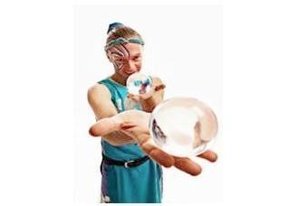 Crystal Palm Juggler, circus act in Brisbane