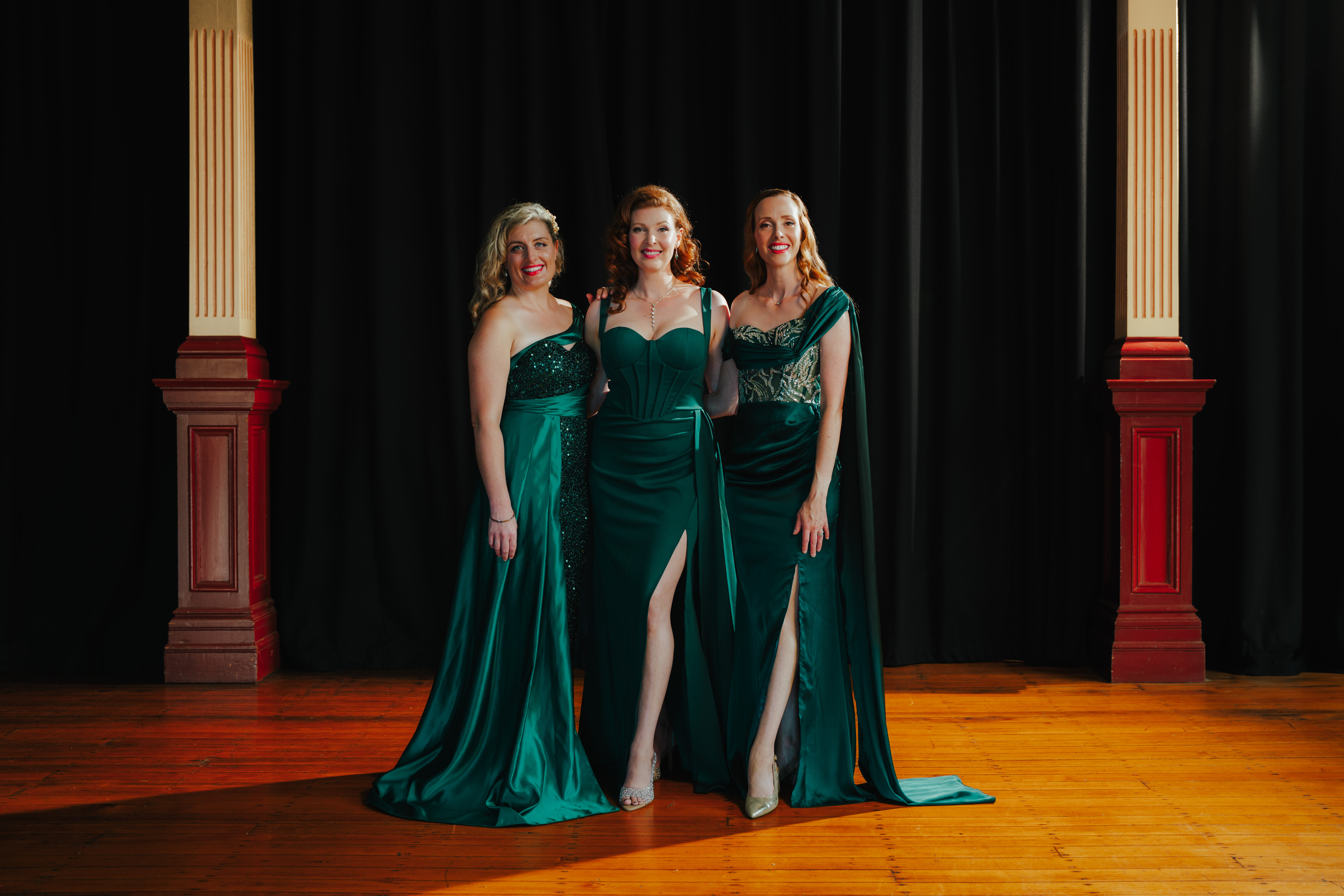 Divina, opera singing trio in Brisbane