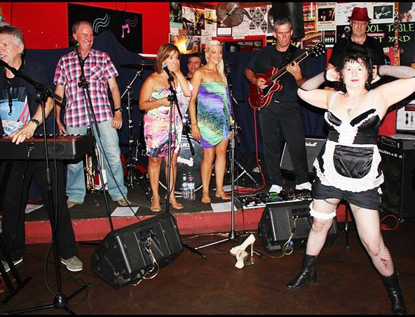 Brizband, cover band in Brisbane, photo 3