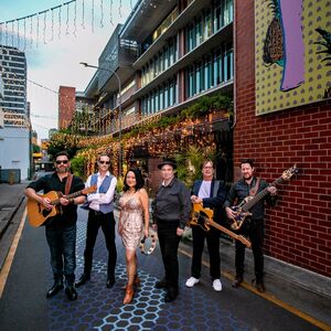 Caxton Club, cover band in Brisbane, photo 2
