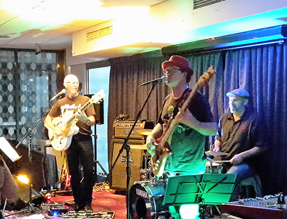 The Darlington Stripes, cover band in Brisbane