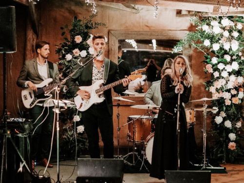 The Trovas band, cover band in Brisbane