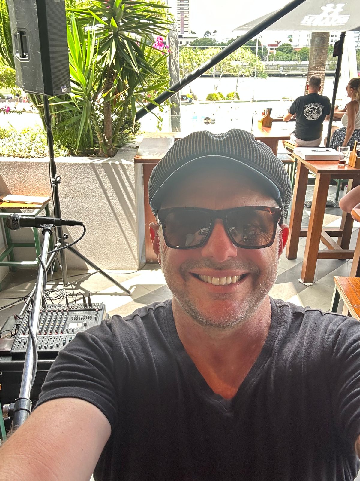 Dan Whittam, singer in Brisbane