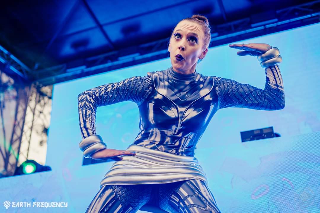 ClockworkManda, dancer in Brisbane
