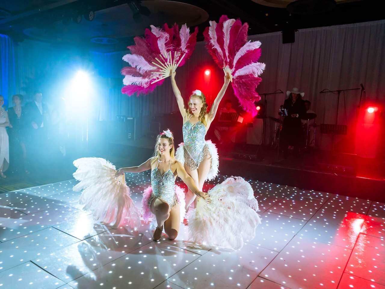 Vegas Showgirls, dancer in Brisbane, photo 2