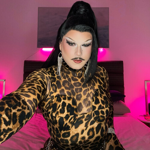 Miz Minge, drag in Brisbane, photo 3
