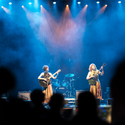 Mig & Ash, musical duo in Brisbane, photo 2