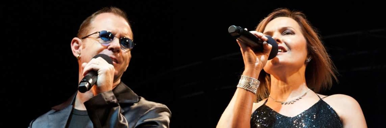 Roslyn & Russell, musical duo in Brisbane, photo 3