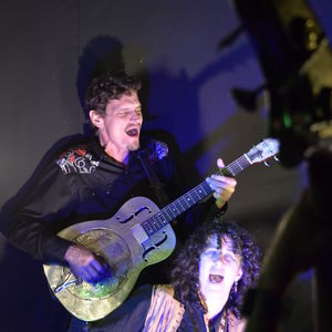 Two Tears in a Bucket, musical duo in Brisbane, photo 2