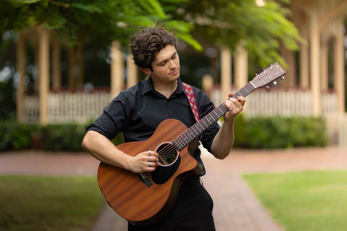Harry Morris, singer-songwriter in Brisbane