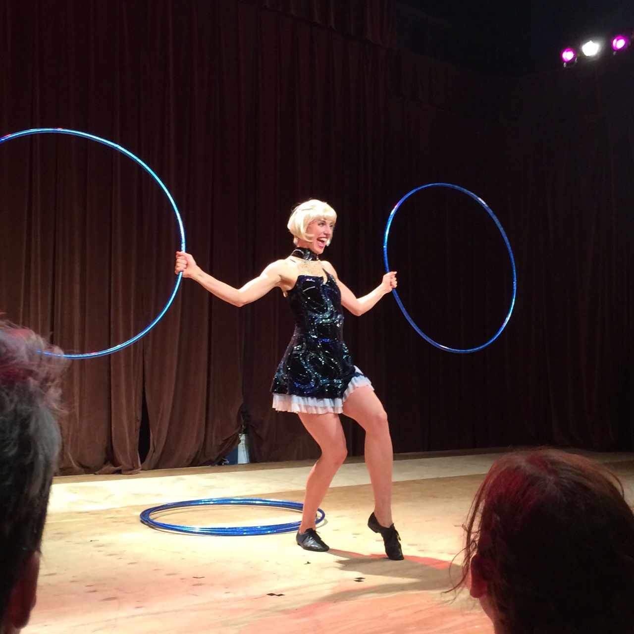 Circus Claire, hula hoop in Brisbane, photo 3