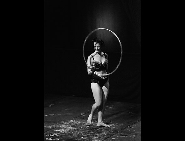 Hula Hoops, live in Brisbane, photo 2
