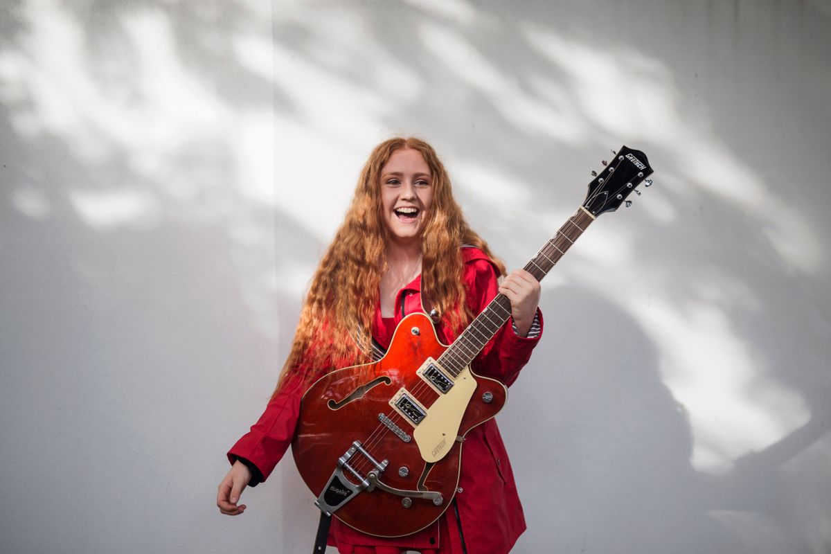 Javane, singer in Brisbane