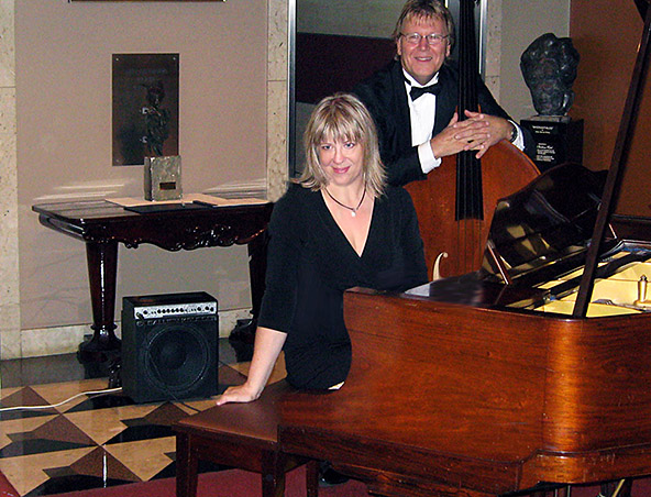Amica, jazz duo in Brisbane, photo 2