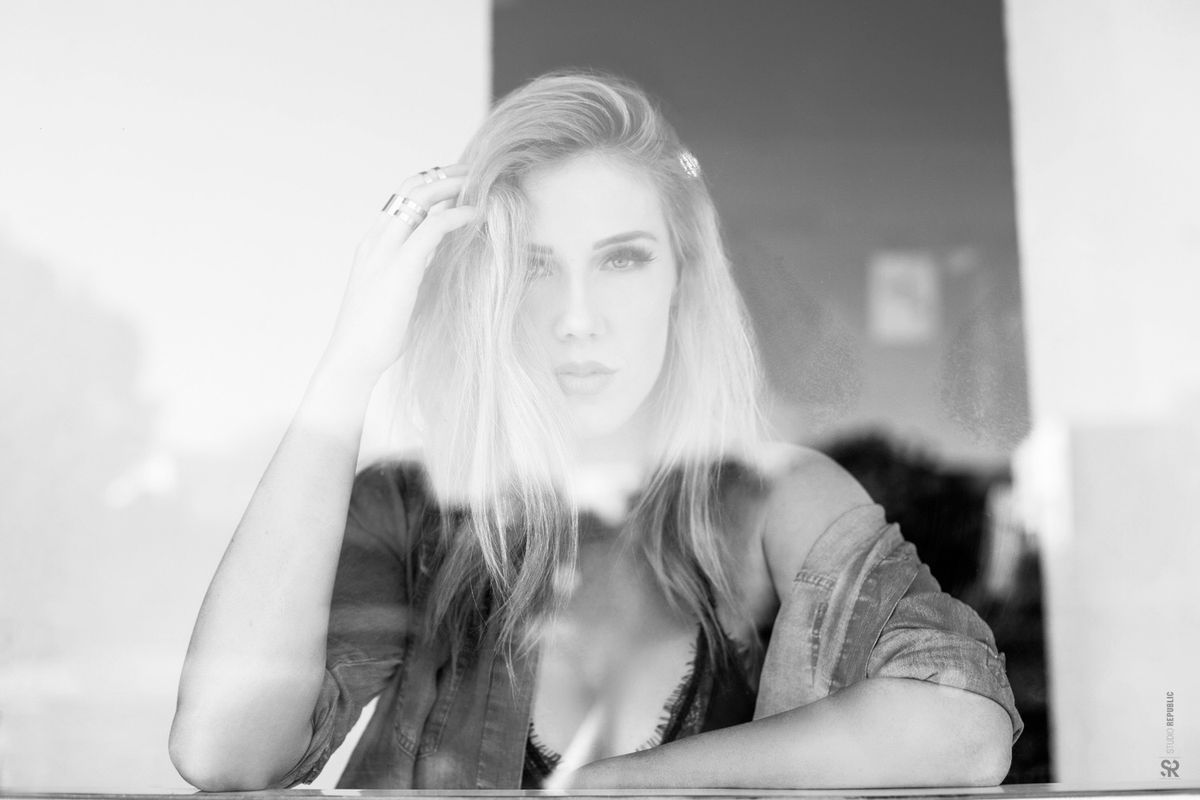 Jessica Jasmine, guitarist in Brisbane