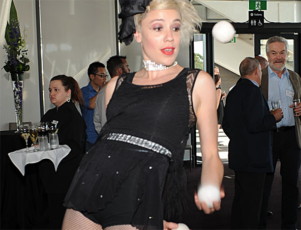 Juggling, juggler in Brisbane, photo 2