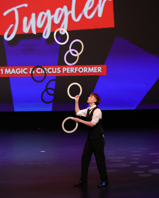 William, juggler in Brisbane