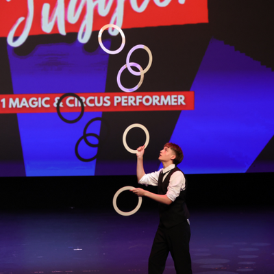 William, juggler in Brisbane, photo 2