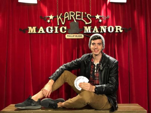 Chris riches magic, magician in Brisbane