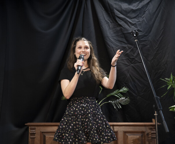 Danica Jenner, mc-master of ceremonies in Brisbane, photo 3