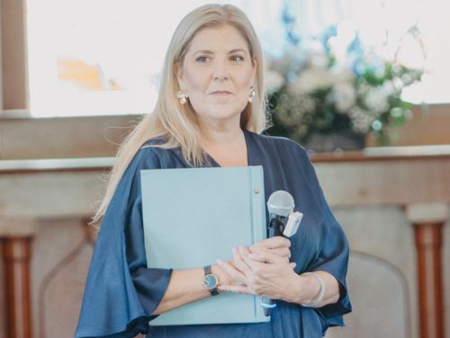 Marry me Amanda, mc-master of ceremonies in Brisbane
