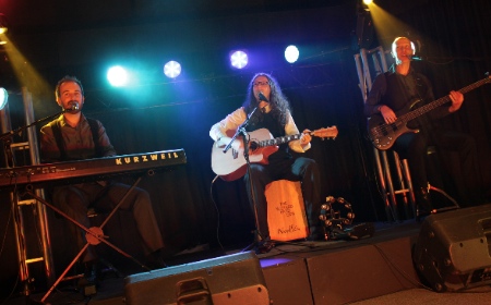 Mustard, musical trio in Brisbane