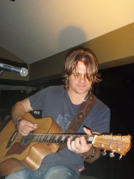 Nik Phillips, singer-songwriter in Brisbane