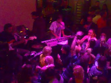 Robert Hackwood, pianist and singer solo in Brisbane, photo 3