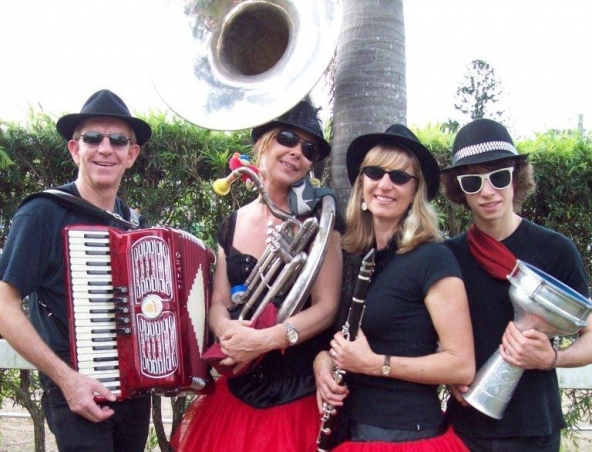 Carnival, band in Brisbane, photo 3