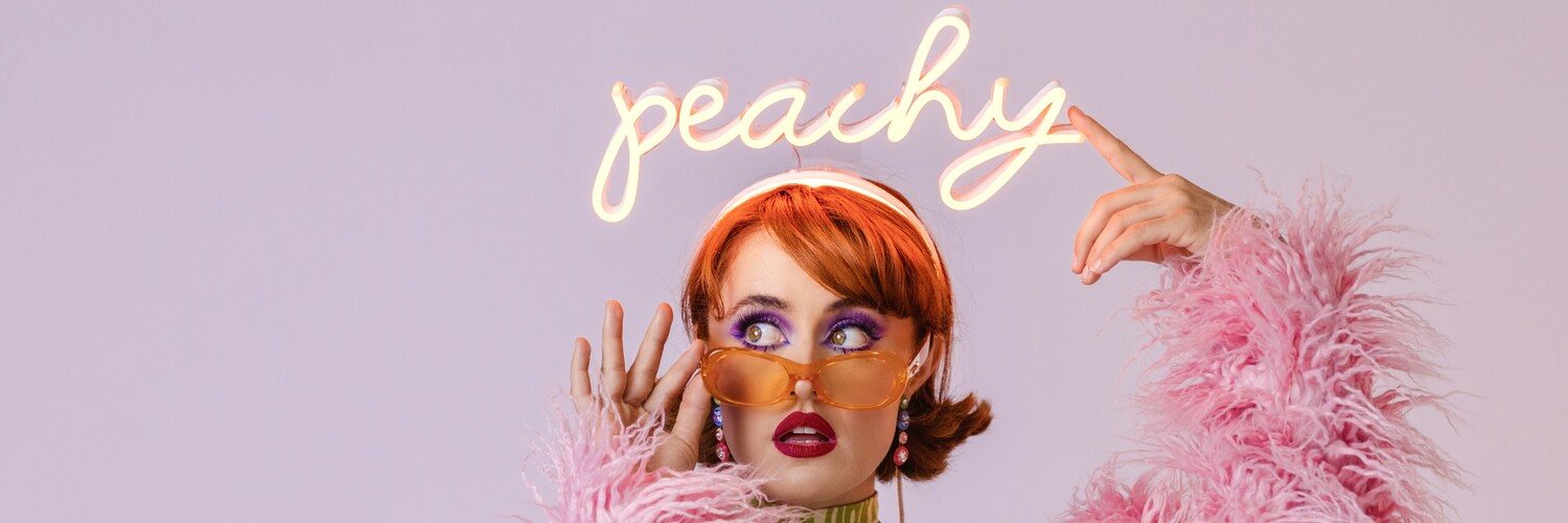 Demi Jenkins (Peachy Skaterr), hula hoop in Brisbane, photo 3