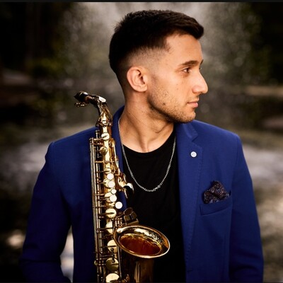 SAX Bianco, saxophone player in Brisbane, photo 2