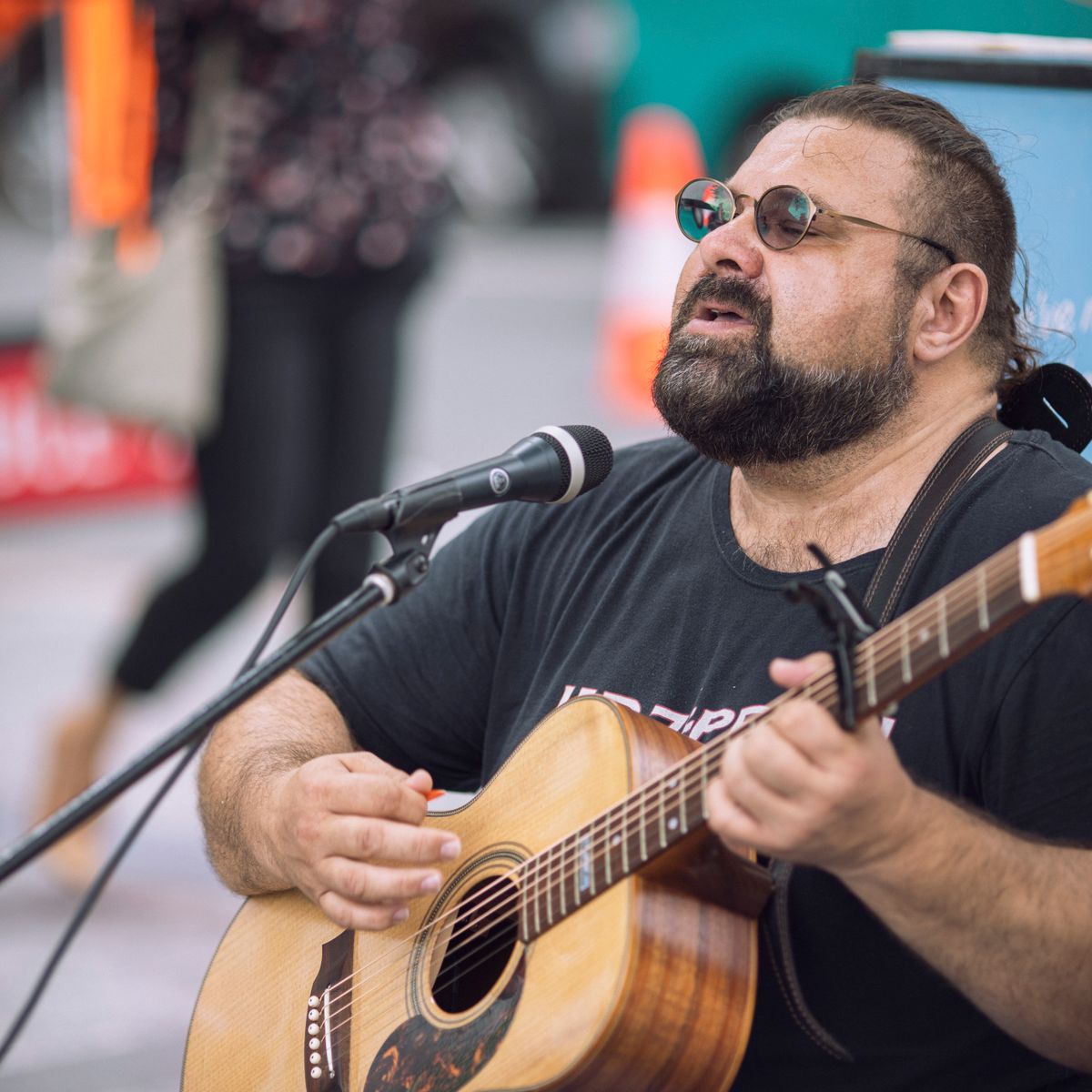Scott Walter, singer in Brisbane