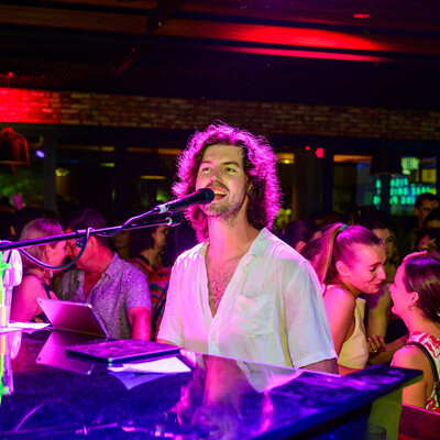 Jake Bristow, pianist and singer solo in Brisbane, photo 2
