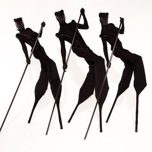 Manoeuvre, stilt walker in Brisbane, photo 2