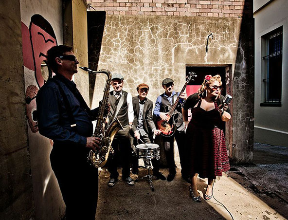 Dezzie D And The Stingrayz, band in Brisbane, photo 3
