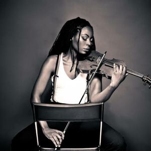 Favian Music, violinist in Brisbane, photo 2