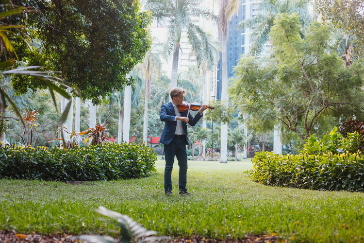 Music by Mattias, violinist in Brisbane, photo 3