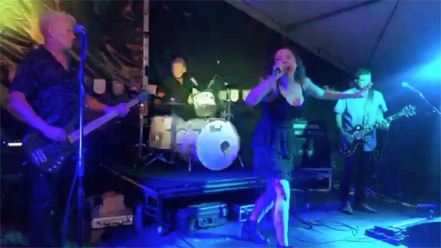 Treasure, wedding band in Brisbane, photo 3