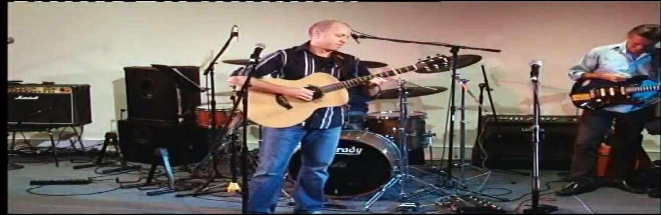 Adam Richards Solo Acoustic and DJ, wedding band in Brisbane, photo 2