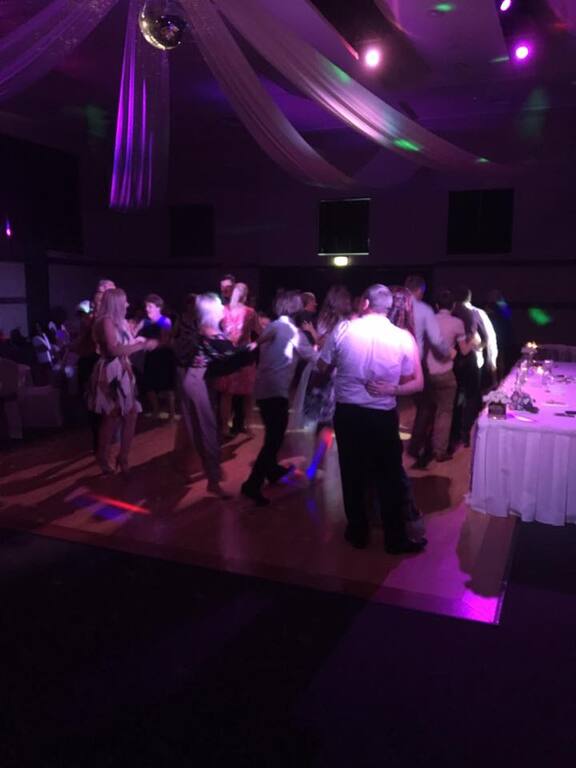 Decibels Entertainment, wedding band in Brisbane, photo 3