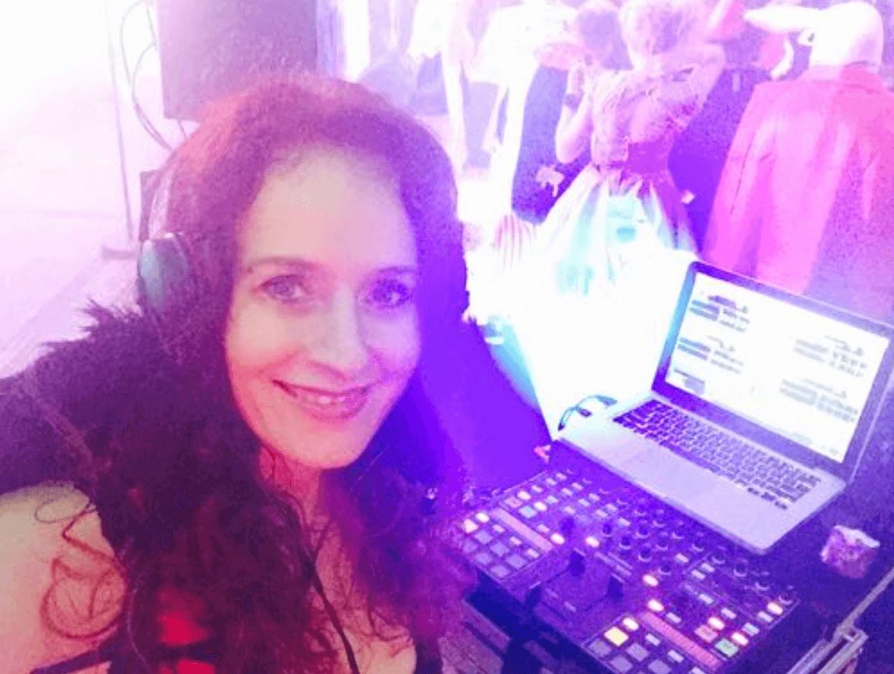 DJ Niki, wedding dj in Brisbane