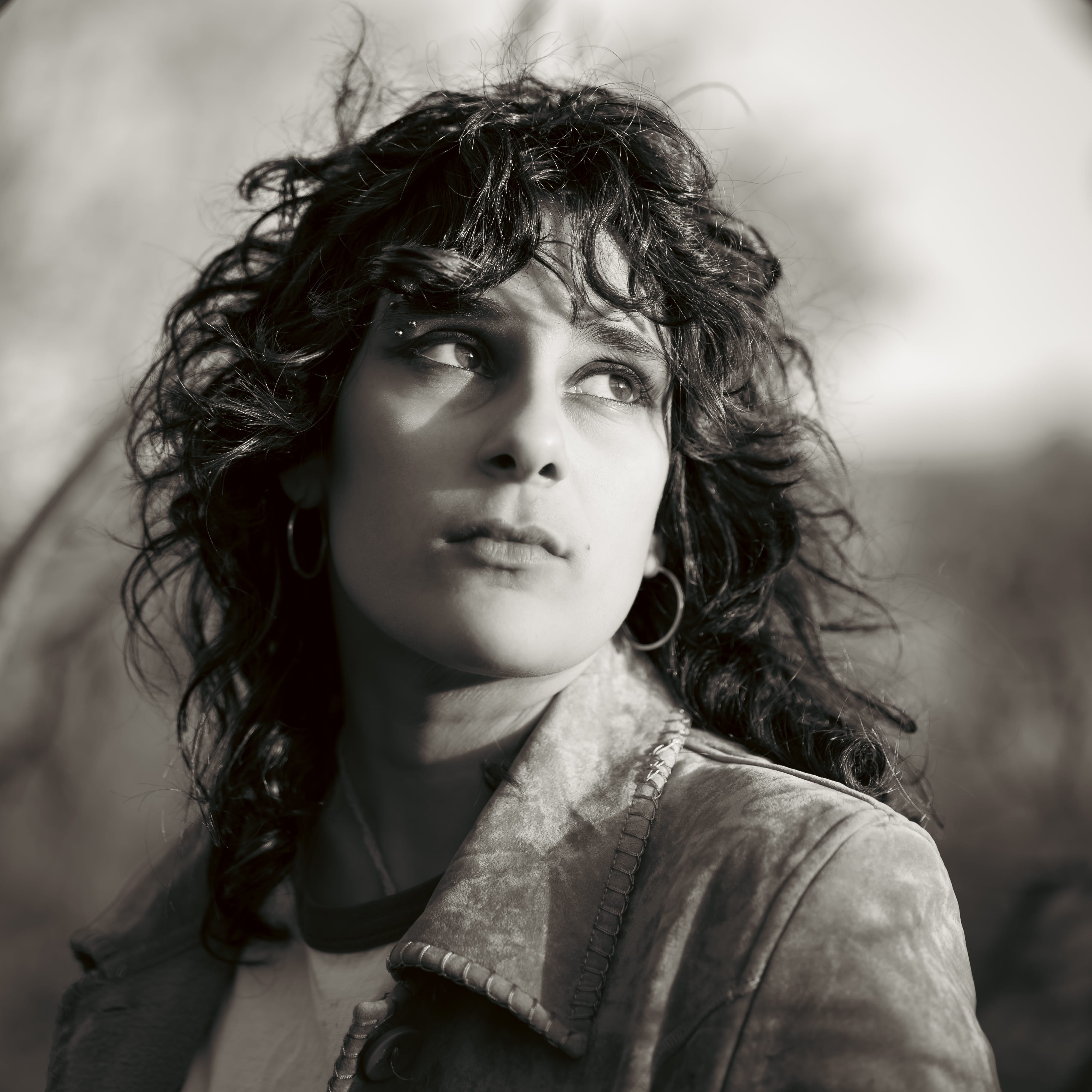 Imogen Pinelli, singer-songwriter in Bunbury