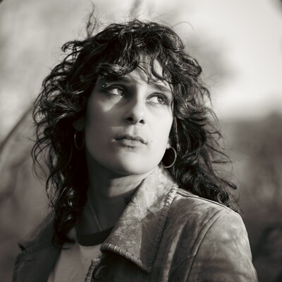 Imogen Pinelli, singer-songwriter in Bunbury, photo 2