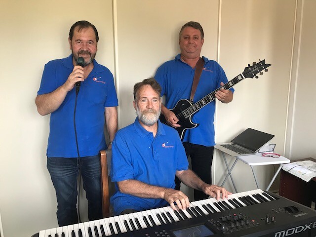 Frost Bite, cover band in Bundaberg Central, photo 3