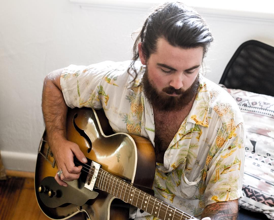 Ben Whiting, singer in Byron Bay